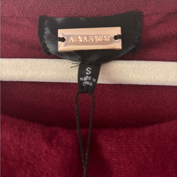 Alexia Admor Sweater Dress NWT - Picture 3 of 5